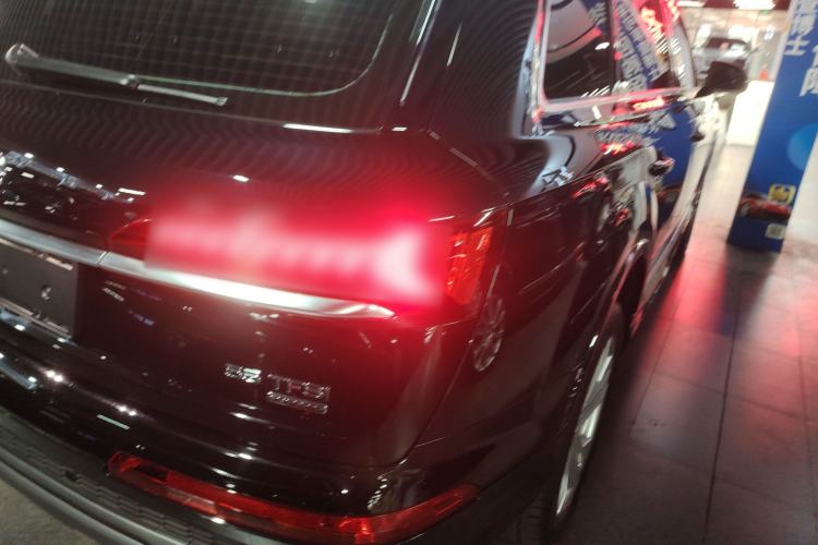 Used Audi Q7 2021 55 TFSI quattro S line Sport model