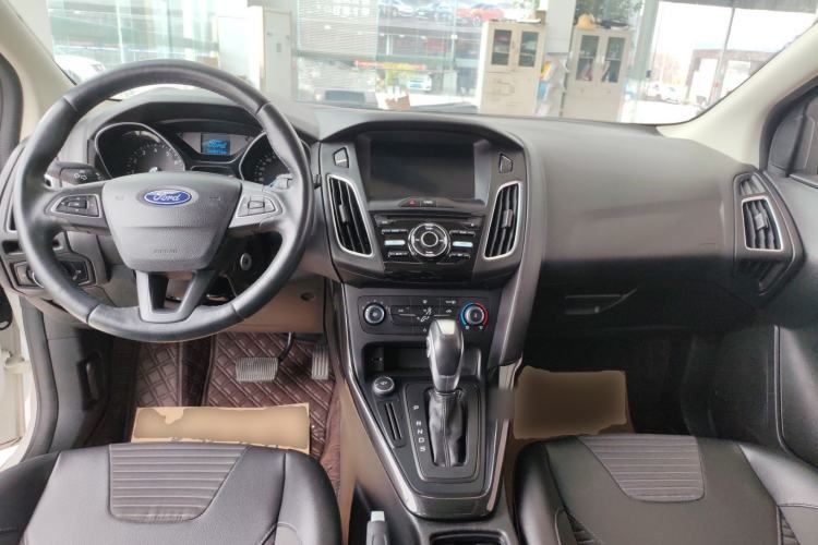 Used Ford Focus 2018 Hatchback Classic 1.6L Automatic Trendy SmartDrive Edition