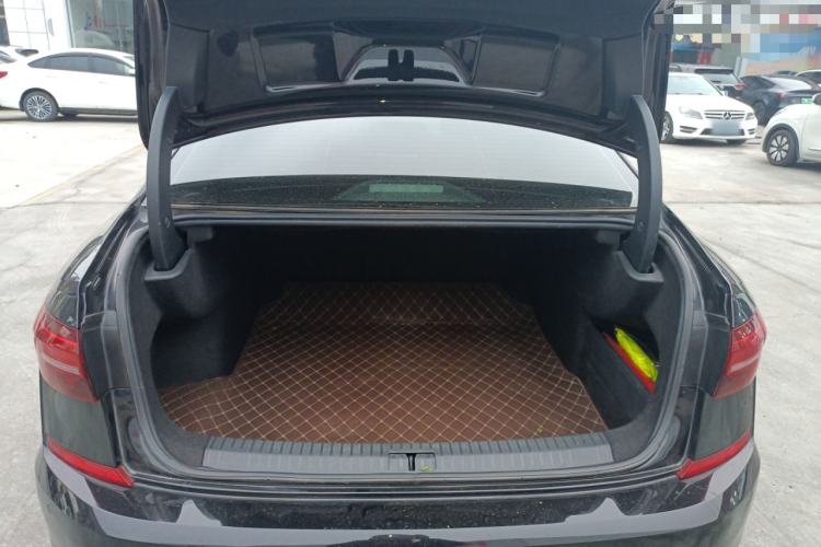 Used Volkswagen Passat 2021 280TSI Business Edition Trunk