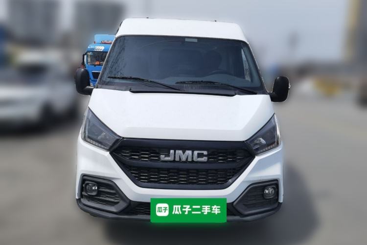 Used JMC Transit 2021 2.8T Space King Taurus Long Wheelbase Mid-Height Roof with Rear Dual Tires 3-Seater Diesel China VI Emission Standard JX493 Front