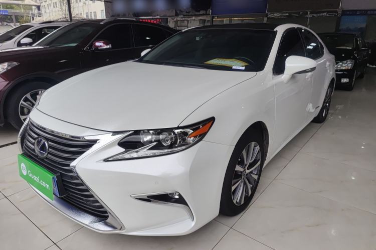 Used Lexus ES 2015 300h Comfort Edition