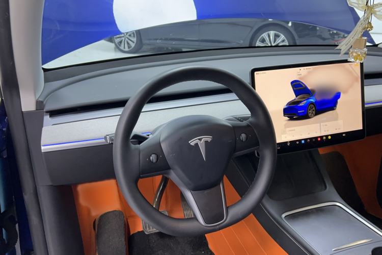 Used Tesla Model Y 2023 Long-Range All-Wheel-Drive Version