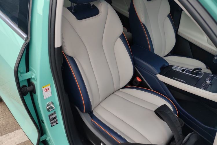 Used Wey Macchiato 2021 1.5L DHT Master Edition Right Front Seat