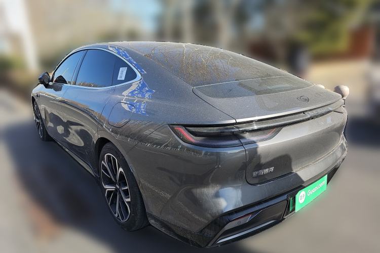 Used Geely Galaxy E8 2025 700 km Long-Range Intelligent Driving Version