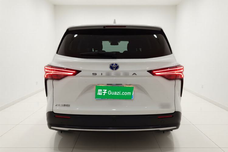 Used Toyota Sienna 2021 2.5L Hybrid Premium Edition