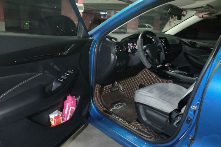 Used CHANGAN OSHAN X5 2021 1.5T DCT Elite Edition Driver Seat