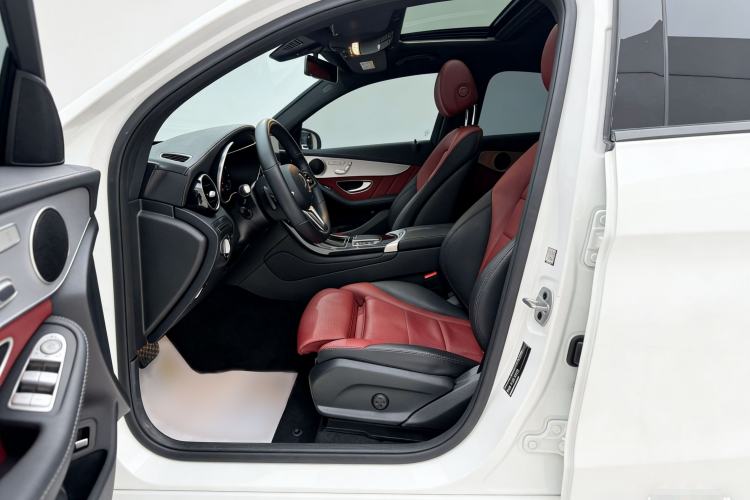 Used Mercedes-Benz GLC Coupe 2021 GLC 260 4MATIC Coupe SUV Left Front Seat