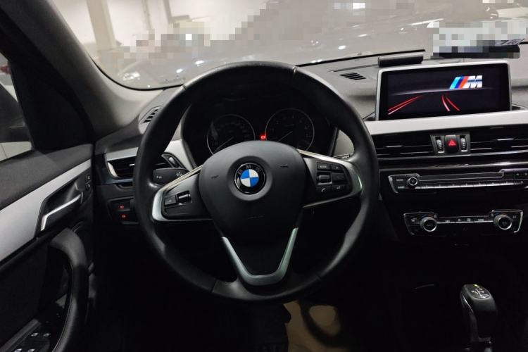 Used BMW X1 2016 sDrive18Li Fashion Model Steering Wheel