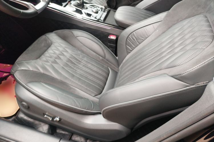 Used Hongqi HS5 2022 Revised Version 2.0T Smart Connect Flagship Edition
