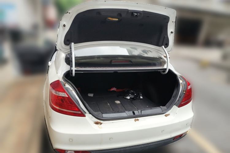 Used Geely Auto Emgrand 2015 Sedan 1.5L CVT Upward Version Trunk