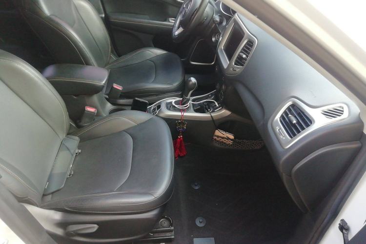 Used Jeep Compass 2017 200T Automatic Family Enjoyment Four-Wheel Drive Edition