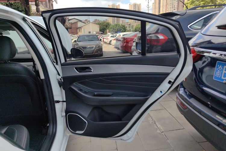 Used Chery Arrizo 5 2019 1.5L CVT Leisure Edition China V standard