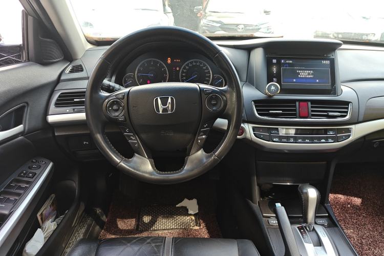 Used Honda Crosstour 2014 2.4L Luxury Edition Steering Wheel