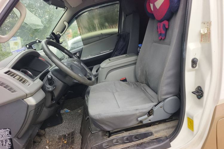 Used Foton Scenic G7 2016 2.0L Commercial Version Short Wheelbase Flat Roof 4Q20M
