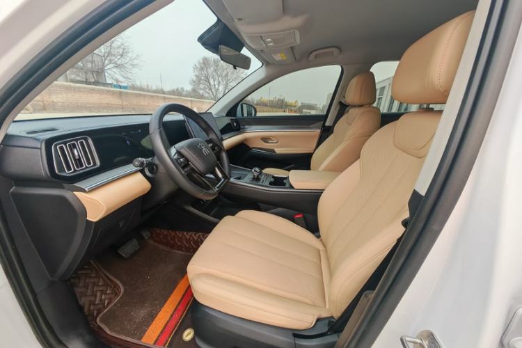 Used BYD Song Pro New Energy 2025 Second-Generation DM-i 75KM Leading Edition Interior 4