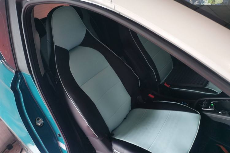 Used Chery New Energy Little Ant 2022 Revised Version Sweet Pink Edition Half-Sugar Version Lithium Iron Phosphate 30.7 kWh 30 kW 301 km
