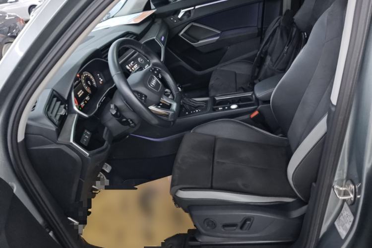 Used Audi Q3 2022 40 TFSI Fashion Dynamic Model
