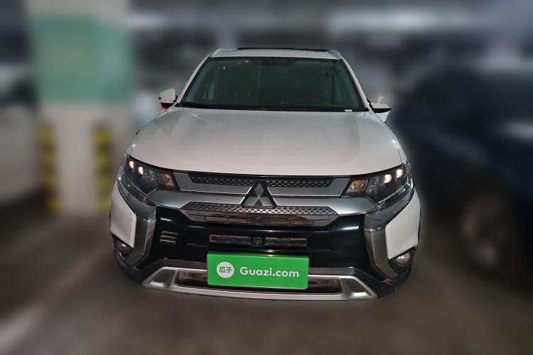 Used Mitsubishi Outlander 2020 2.4L 4x4 Zhi Xiang Edition 5 Seats Front