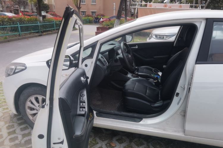 Used Kia K3 2015 1.6L Manual GL
