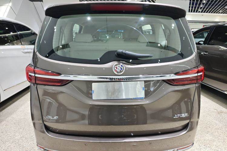 Used Buick GL8 2023 Land Executive Class Comfort Model
