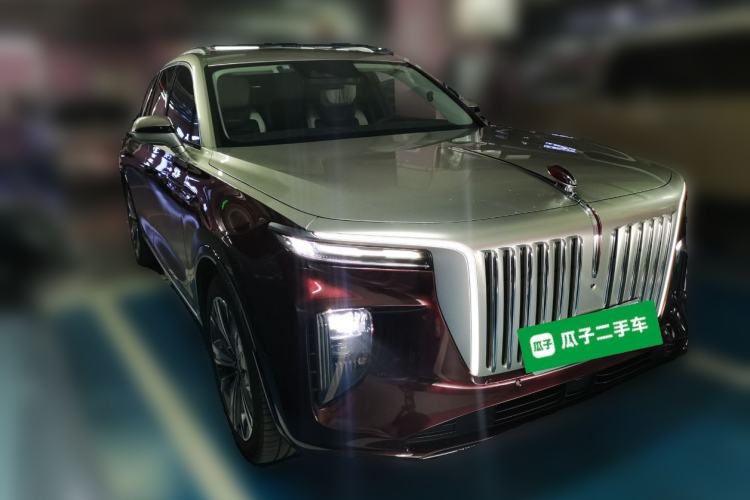 Used Hongqi E-HS9 2021 510 km Range Flagway Edition Six Seats Front Right 45 Deg
