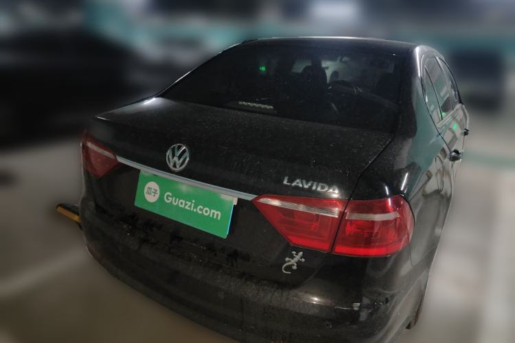 Used Volkswagen Lavida 2013 Revised Classic 1.6L Automatic Fashion Edition
