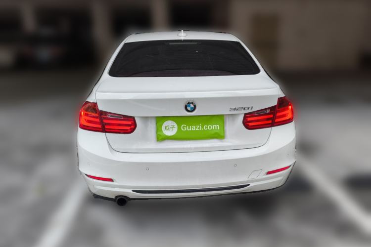 Used BMW 3 Series 2013 320i Sport Design Package
