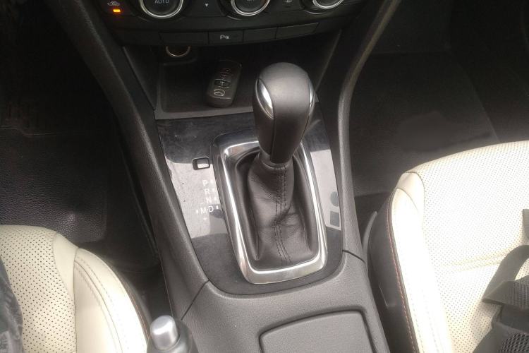 Used Mazda Atenza 2014 2.0L Blue Sky Luxury Edition