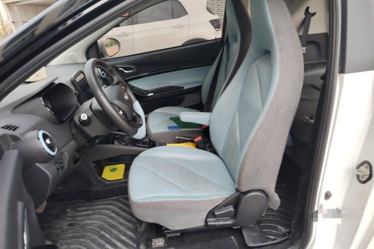 Used Chery QQ Little Ant 2022 Restyled Version Sweet Pink Edition Low-Sugar Version Lithium Iron Phosphate Battery 30.7 kWh 30 kW 301 km
