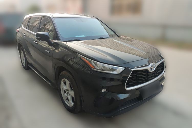 Used Toyota Highlander 2022 Dual-Engine 2.5L 4x4 Elite Edition 7-Seater Front Right 45 Deg