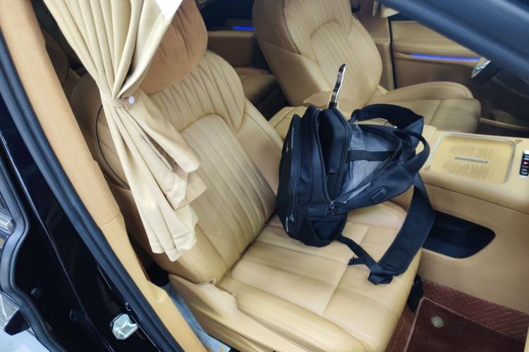 Used VOYAH Dream 2025 PHEV Four-Wheel-Drive Flagship Kunpeng Edition