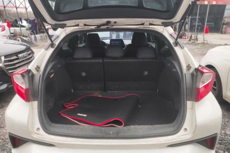 Used Toyota IZOA 2020 2.0L Enjoy Edition