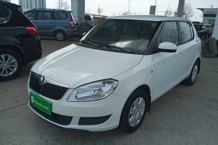 Used Skoda Fabia 2014 1.4L Automatic Crystal Edition