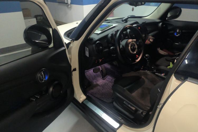 Used MINI MINI 2016 1.5T COOPER Five-Door Edition