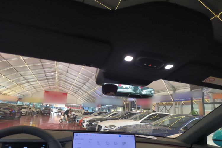 Used Xiaomi Auto SU7 2024 Rear-Drive Long-Range Intelligent Driving Version
