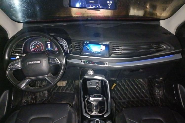 Used Haval H6 2017 Blue Label 2.0T Automatic Two-Wheel Drive Smart Edition
