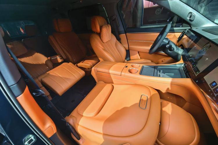 Used Hima AITO M8 2025 Extended-Range Max+ Version 53.4 kWh 6-Seater Edition