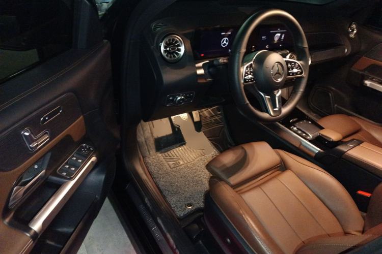 Used Mercedes-Benz GLB 2023 GLB 220 4MATIC
