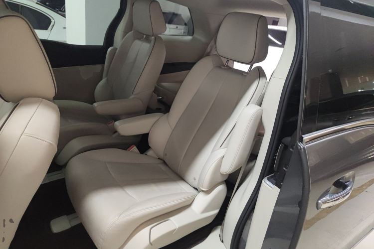 Used Buick GL8 2021 Land Cruiser Executive Class 652T Luxury Model