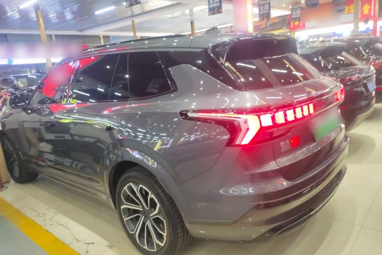 Used Lynk & Co 09 EM-P 2023 2.0TD EM-P Long-Range Version PM 7-Seater
