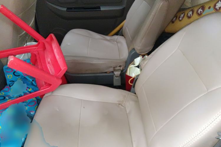 Used BAIC Weiwang M20 2014 1.5L Comfort Version BJ415B Left Rear Seat