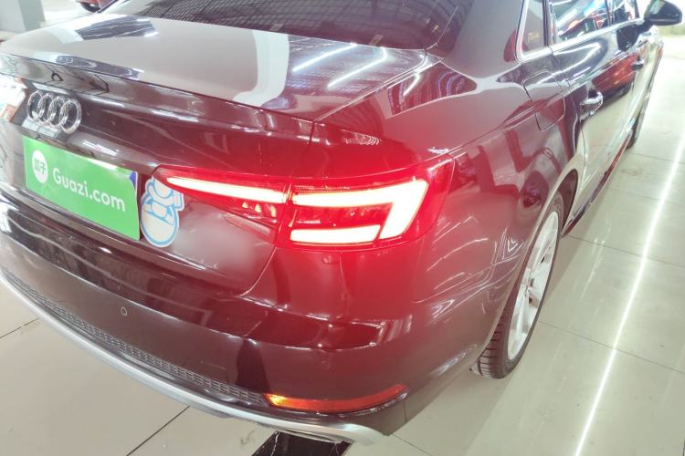 Used Audi A4L 2019 40 TFSI Fashion Edition China VI Emission Standard
