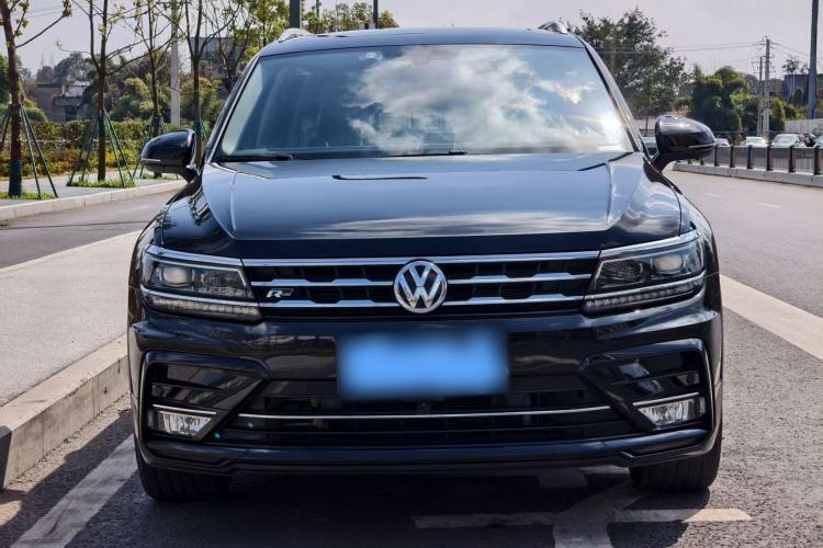 Used Volkswagen Tiguan L 2020 330TSI Automatic Two-Wheel Drive R-Line Flagship Version China VI Standard