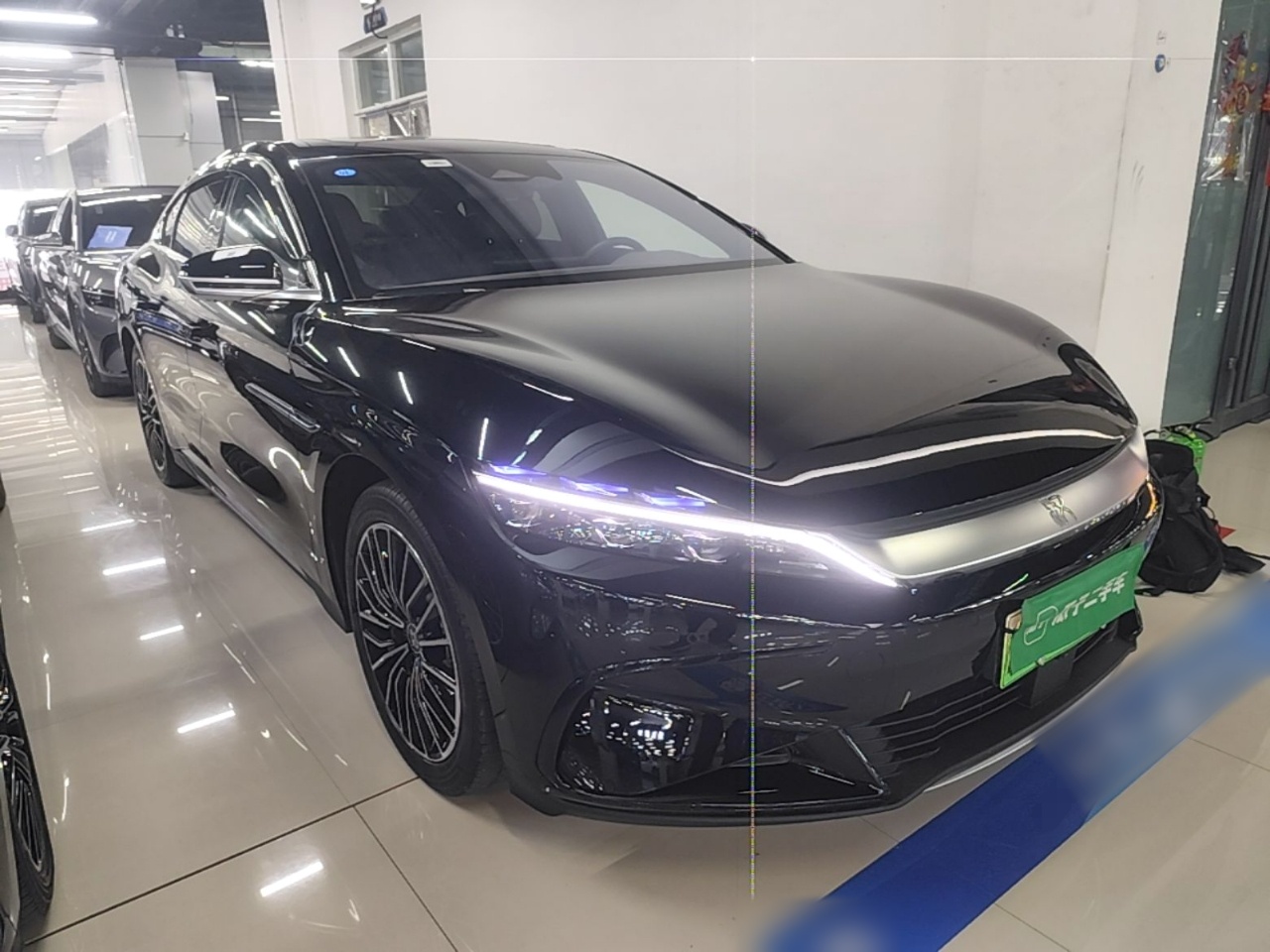 BYD Han 2024 EV Glory Edition 506KM Front-Wheel-Drive Premium Model — снимка 3