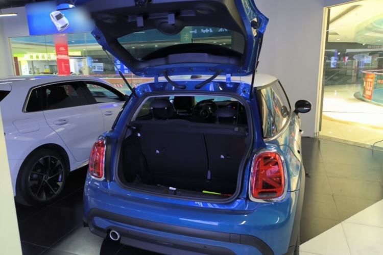 Used MINI 2022 Updated 1.5T COOPER Classic Edition Trunk