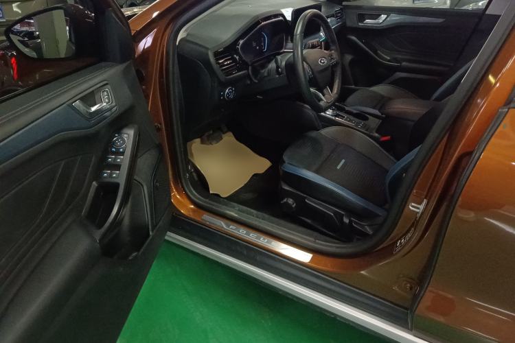 Used Ford Focus 2021 EcoBoost 180 Automatic Hunter Edition
