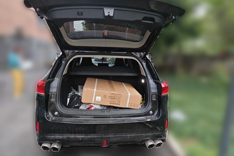 Used Wey VV6 2020 2.0T Two-Wheel Drive Smart Enjoyment+ Trunk