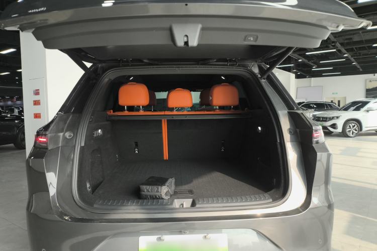 Used Li Auto L6 2024 Pro Model
