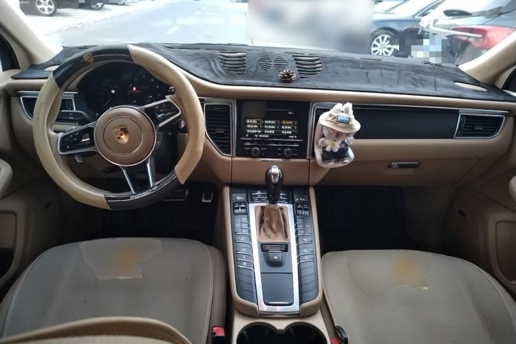 Used Porsche Macan 2014 Macan 2.0T Center Console