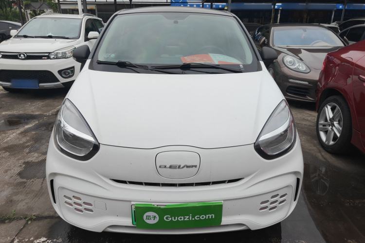 Used Roewe Clever 2021 302 km New Four-Seater Super-Efficient Version Front